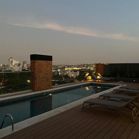 Cerca De Shopping Mariscal Lopez Apartman Asuncion Kültér fotó
